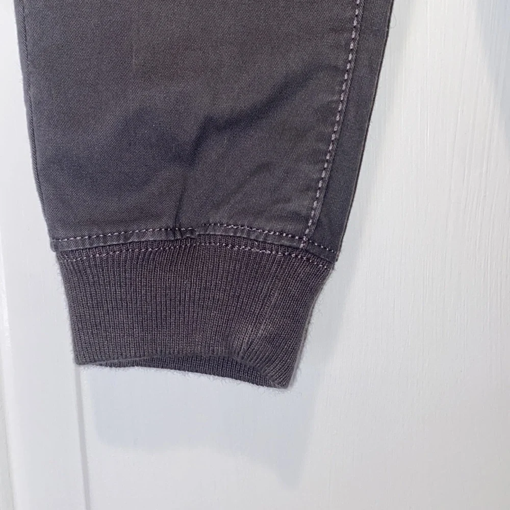 NWT Oshkosh B’gosh pants size 18M